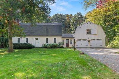 38 Pleasant St, West Newbury, MA 01985 - Photo 1