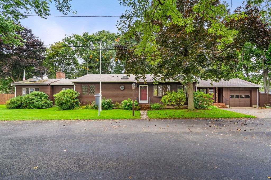 4 Hope Ave, Newburyport, MA 01950 MLS 73168495 Coldwell Banker