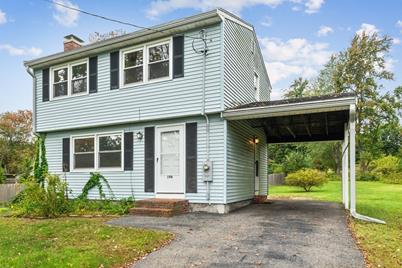 196 Center St, Groveland, MA 01834 - Photo 1