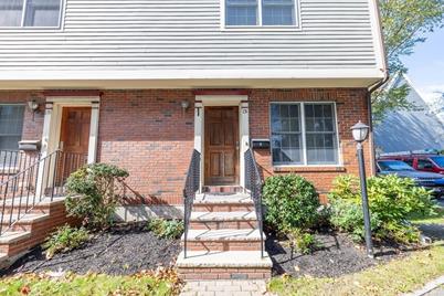 131 N Common St #4, Lynn, MA 01902 - Photo 1