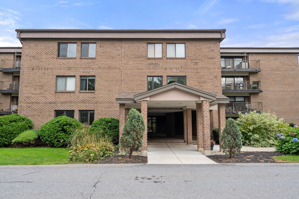 4 Ledgewood Way 15, Peabody, MA 01960 MLS 73171492 Coldwell Banker