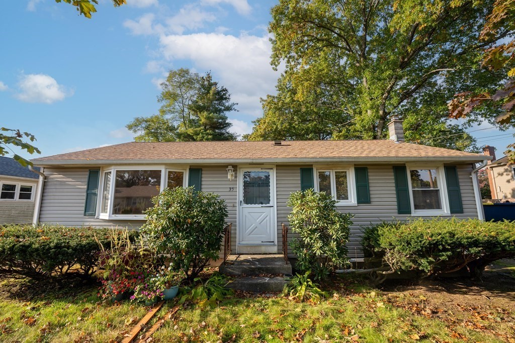 35 McKinley Ave, Ludlow, MA 01056 MLS 73172879 Coldwell Banker