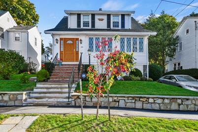 64 Antwerp St, Milton, MA 02186 - Photo 1