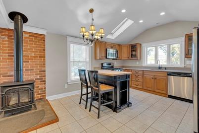 2 Bellevue Ave, Wakefield, MA 01880 - Photo 1