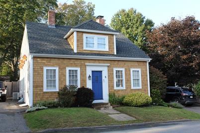5 Pleasant St, Amesbury, MA 01913 - Photo 1