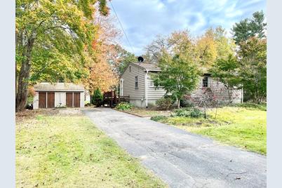 8 Sheridan Dr, Kingston, MA 02364 - Photo 1