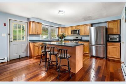 7 Bellvista Rd, Worcester, MA 01602 - Photo 1