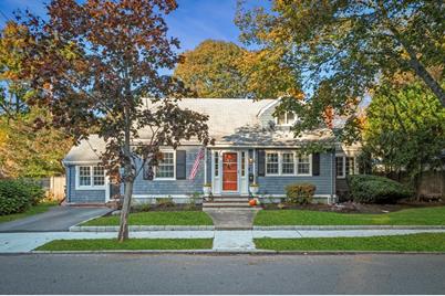 4 Moffatt Road, Salem, MA 01970 - Photo 1