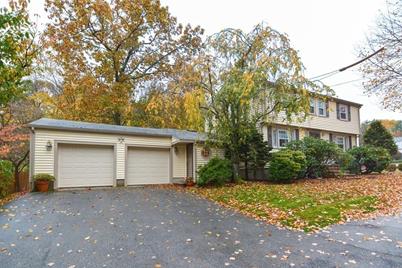 14 Palmer  Rd, Beverly, MA 01915 - Photo 1