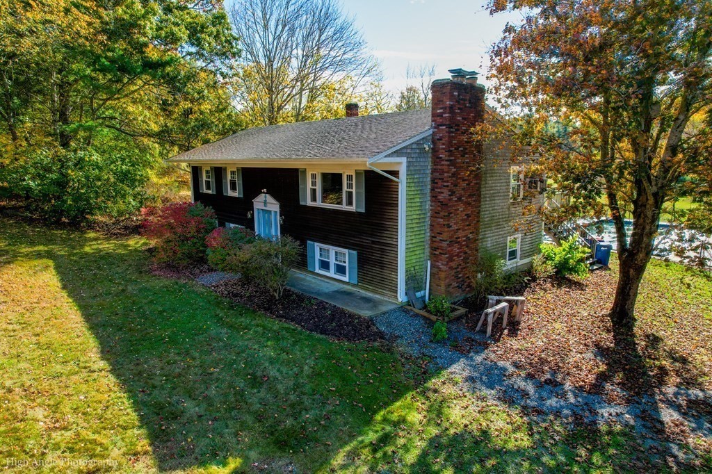 81 Snipatuit Rd, Rochester, MA 02770 - MLS 73177371 - Coldwell Banker