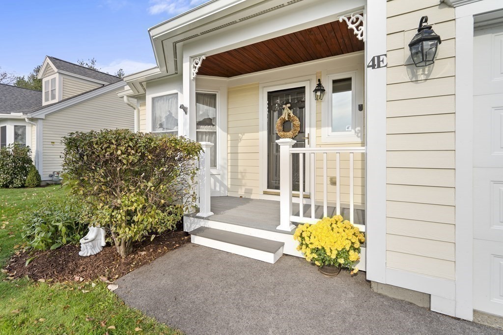 4 Strawberry Ln E, Hudson, MA 01749 MLS 73178306 Coldwell Banker