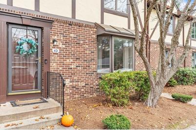 4 Mansion Woods Dr #D, Agawam, MA 01001 - Photo 1