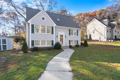 231 Thurber Ave, Attleboro, MA 02703 - Photo 1