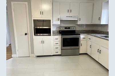 5 Druid Hill Ave #1, Wakefield, MA 01880 - Photo 1