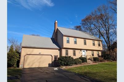 10 Lawrence Dr, Franklin, MA 02038 - Photo 1