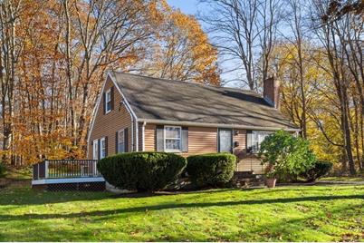 153 Highland St, Hamilton, MA 01982 - Photo 1