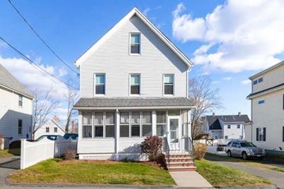 8 Turnbull Ave, Wakefield, MA 01880 - Photo 1