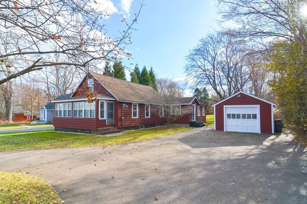 153 Hartford Ave E, Mendon, MA 01756 MLS 73183817 Coldwell Banker