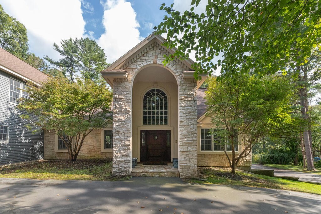 7 N Hill Dr, Lynnfield, MA 01940 MLS 73184098 Coldwell Banker