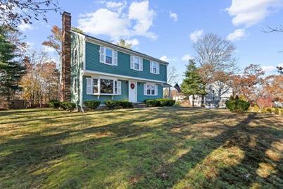 11 Sleepy Hollow Dr, Plymouth, MA 02360 - Photo 1