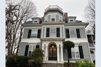 39 Broad Street #4, Newburyport, MA 01950 - Photo 1