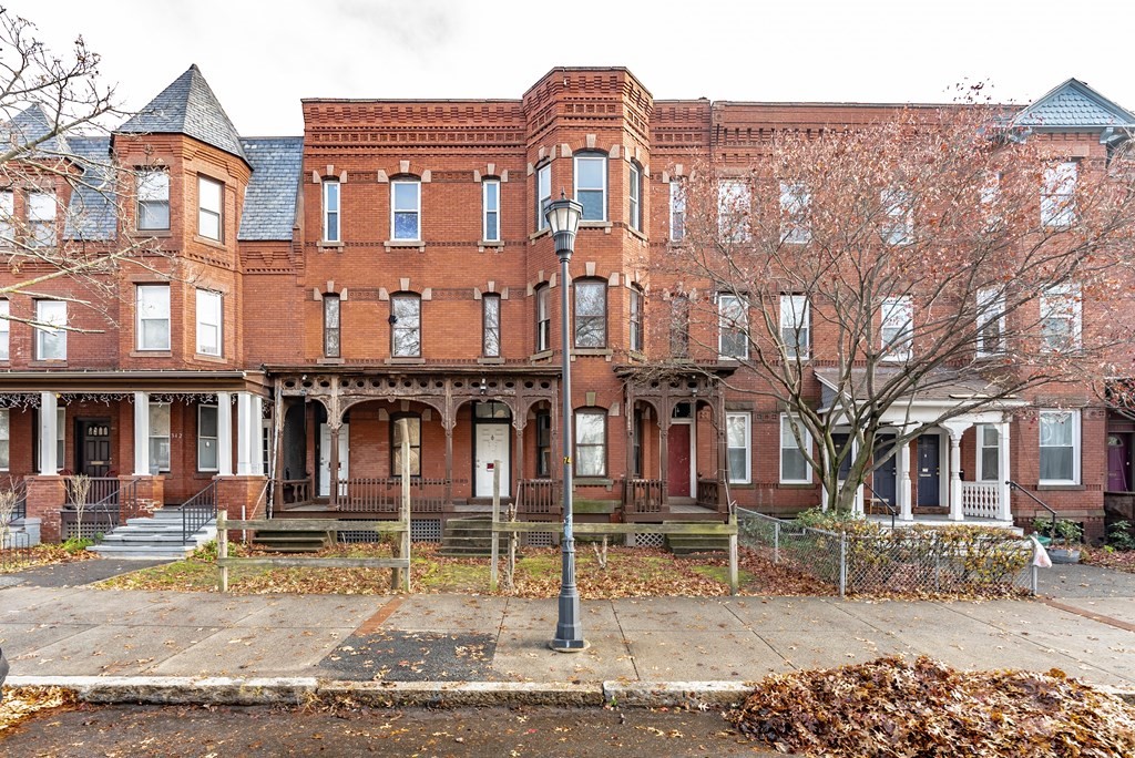 346 350 Maple, Holyoke, MA 01040 MLS 73185260 Coldwell Banker