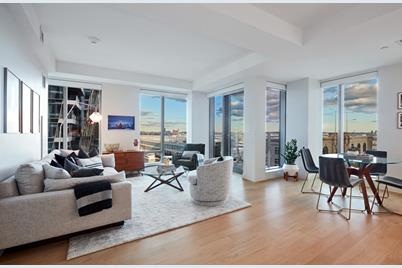 133 Seaport Blvd #922 - Photo 1