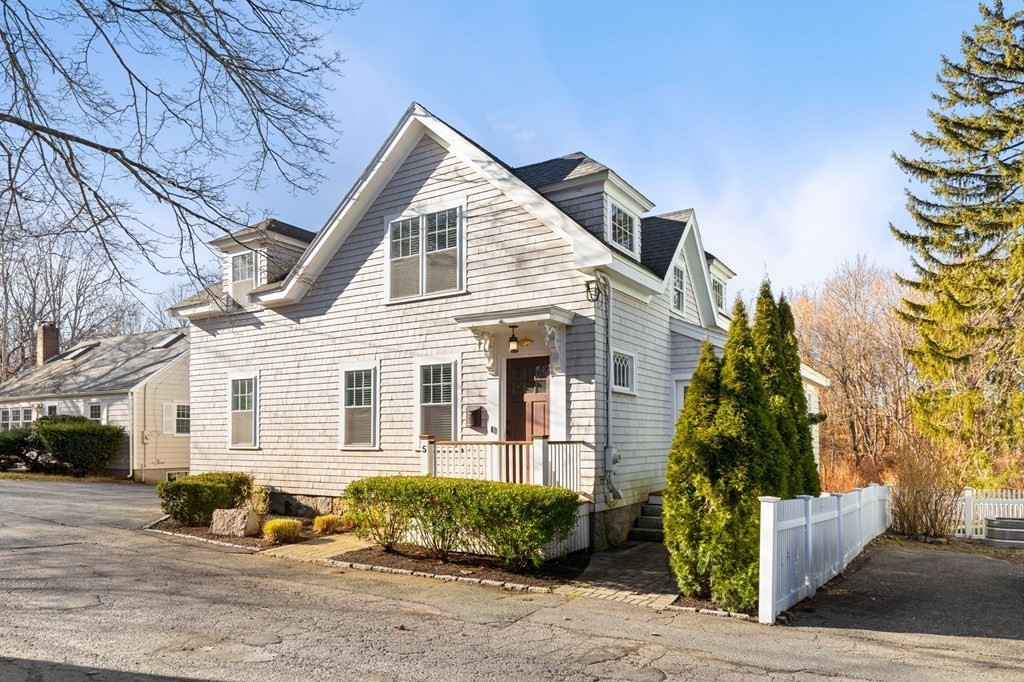 5 Abbot Ct, Marblehead, MA 01945 MLS 73189833 Coldwell Banker