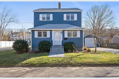69 Puritan Rd, Weymouth, MA 02189 - Photo 1