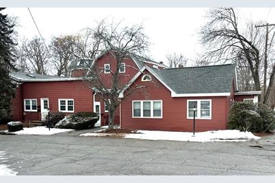 16 Middlesex St #5, Chelmsford, MA 01863 - Photo 1