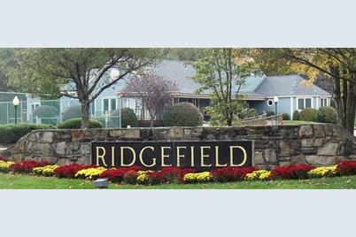 300C Ridgefield Cir #300C - Photo 1