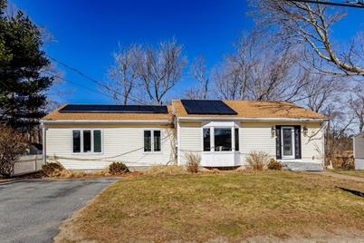 13 Meaders Ln, Salisbury, MA 01952 - Photo 1