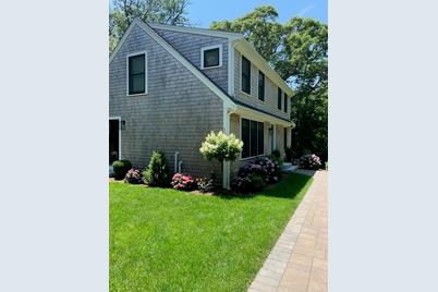 112 Susan Ln, Brewster, MA 02631 - Photo 1