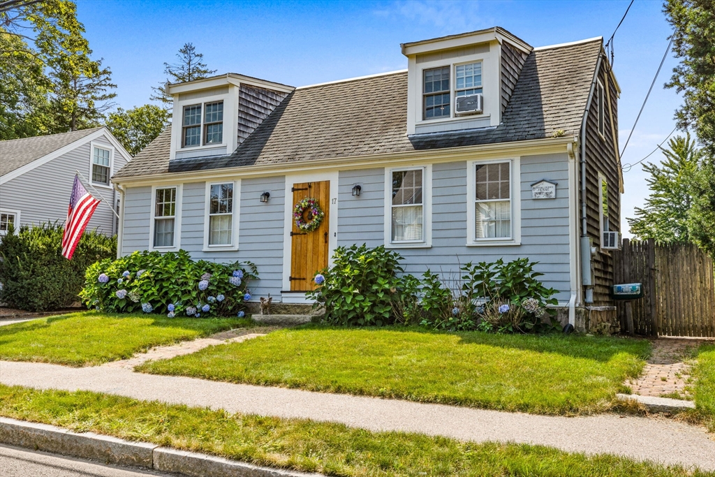 17 Pleasant St, Hingham, MA 02043 - MLS 73215357 - Coldwell Banker