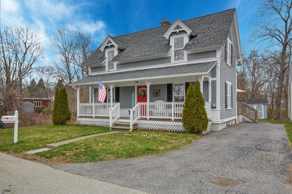 8 Nelson Pl, Grafton, MA 01536 MLS 73224906 Coldwell Banker