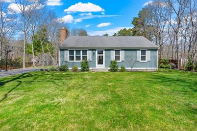 19 Saddleback Road, Mashpee, MA 02649 - Photo 1