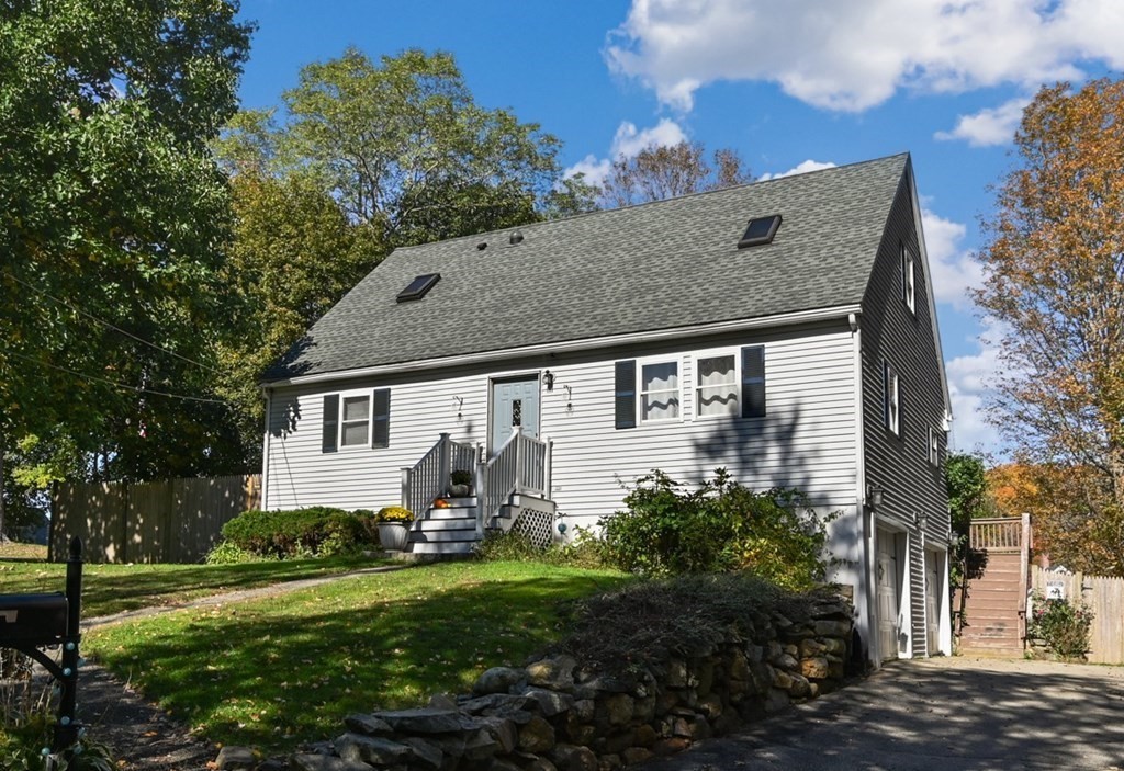 1 Lakeview Ave, Amesbury, MA 01913 MLS 73242668 Coldwell Banker