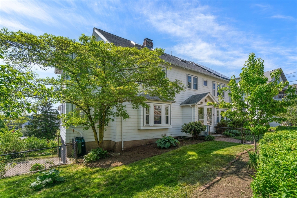1517 Edgecliff Rd, Watertown, MA 02472 MLS 73244097 Coldwell Banker