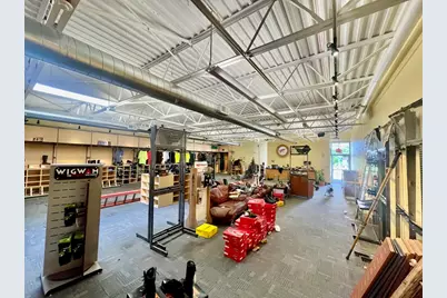 285 Slades Ferry Blvd #1, Somerset, MA 02726 - Photo 1