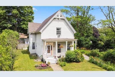 7 Spring St, Spencer, MA 01562 - Photo 1