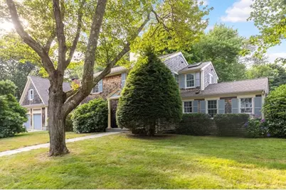 39 Downing Street, Hingham, MA 02043 - Photo 1