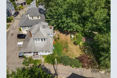 22 Stonecleve Rd, Wellesley, MA 02481 - Photo 1