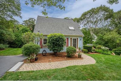 25 Goat Field Ln, Barnstable, MA 02601 - Photo 1