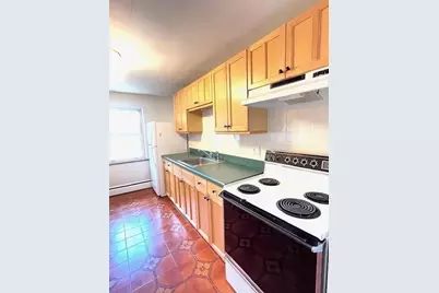 122 Decatur St #10, Arlington, MA 02474 - Photo 1