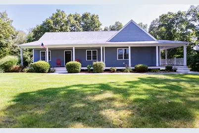 135 Sutherland Dr, Somerset, MA 02726 - Photo 1
