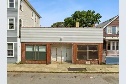 135 Grinnell St, New Bedford, MA 02740 - Photo 1