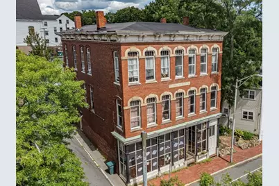 11 Elm St, Amesbury, MA 01913 - Photo 1