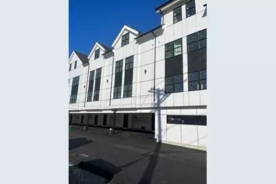 194 Rumford Avenue #4, Mansfield, MA 02048 - Photo 1