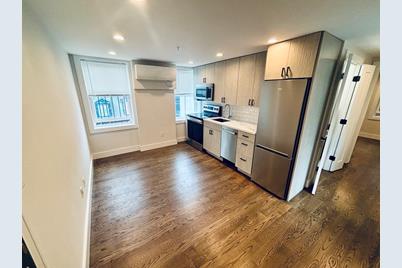 366 Hanover St #7, Boston, MA 02113 - Photo 1