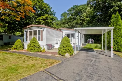 17 Parkwood Dr, West Springfield, MA 01089 - Photo 1